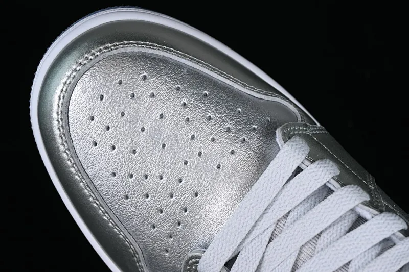 All categories Air Jordan Jordan series basketball shoes Air Jordan 1 Low Air Jordan 1 Low Golf "Gift Giving" AJ1 Joe 1 Golf Silver Low-top cultural and casual sneakers FD6848-001